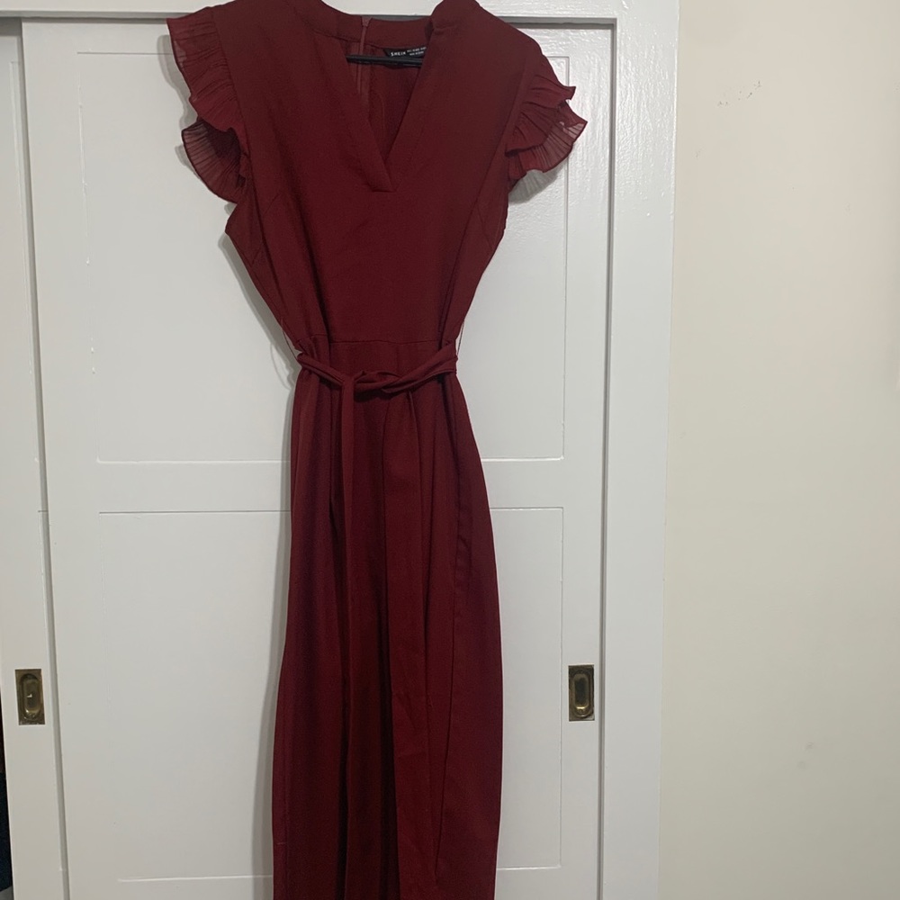 Maroon wide leg ruffle short sleeve jumpsuit